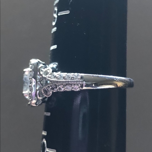 QVC Vintage style sterling silver CZ ring - Picture 2 of 7
